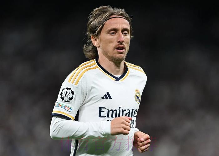 姆巴佩下决心!今夏必赴皇马 宁可每年少赚1100万 姆巴佩下决心!今夏必赴皇马 宁可每年少赚1100万